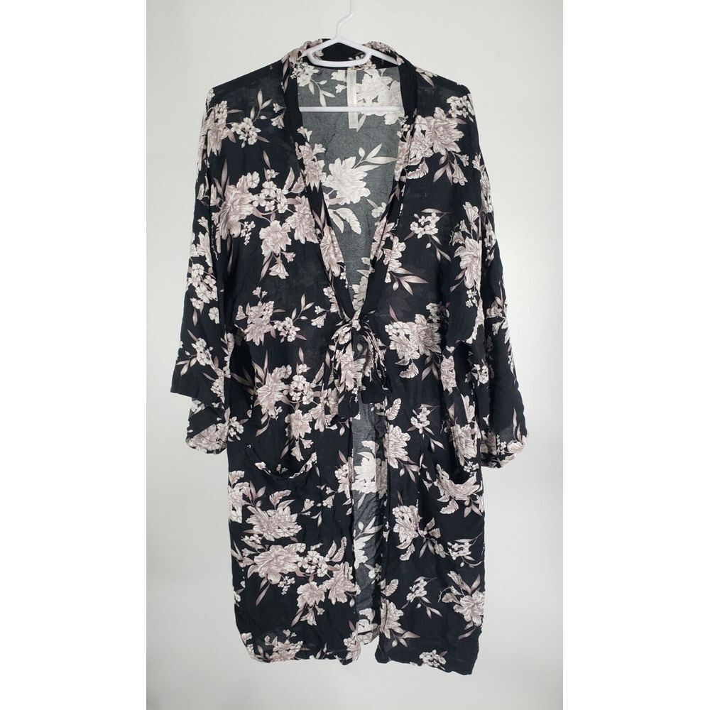 Spiritual Gangster Maya Black & White Floral Kimono Blouse One Size Tie‎ Front
